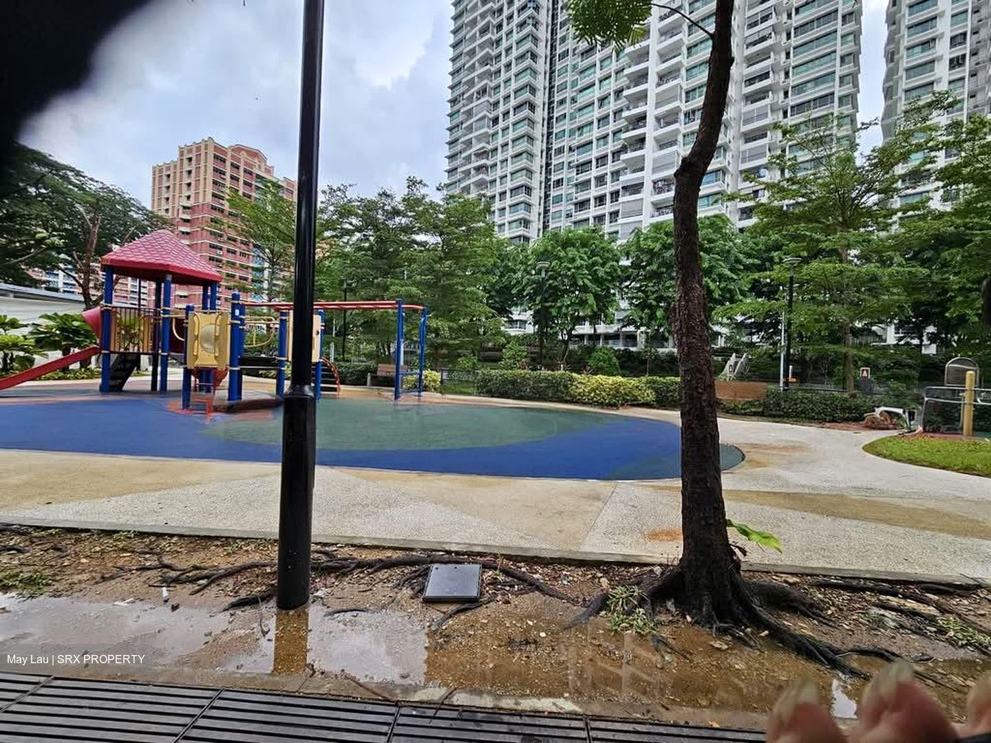 Toa Payoh Central (D12), Retail #570469441